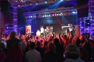 Mickie Krause mit Band Rüttmuss auf Christmas-Tour: SO gut klangen seine Hits noch nie! &raquo; Mickie Krause