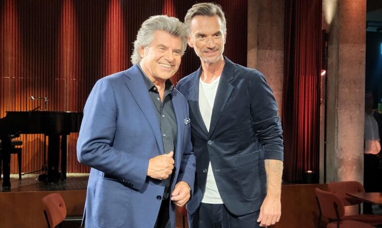 “Glückwunsch Andy!” entpuppt sich als Stammtisch unter Freunden! Hier alle Highlights der Talk-Show für Andy Borg!