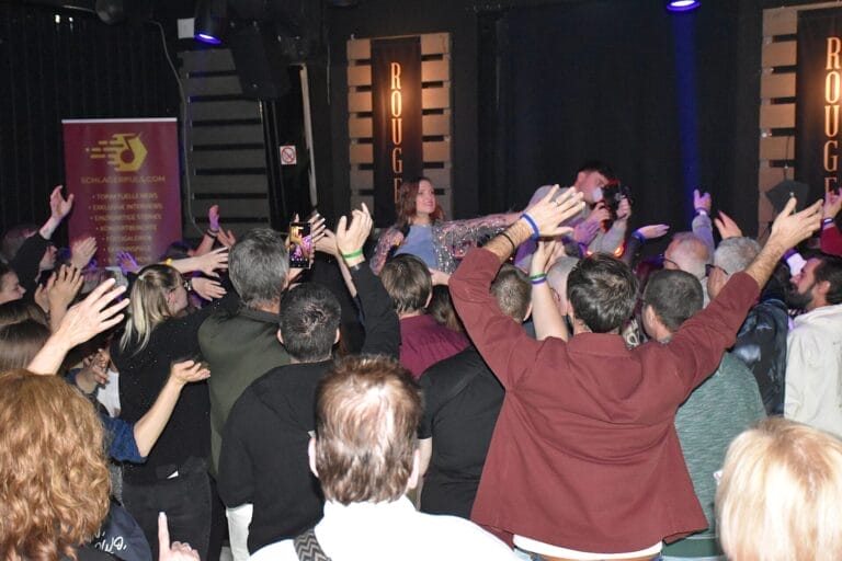 Anni Perka’s Release-Party in Bochum: Ein grandioser Abend unter Freunden, der zeigte: Nur gemeinsam geht’s!