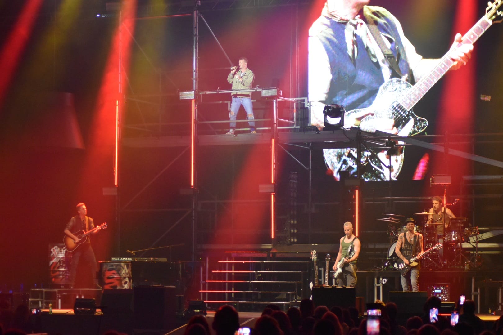 Ben Zucker auf Arena-Tour 2024: Die schönsten Fotos vom Konzert in Oldenburg