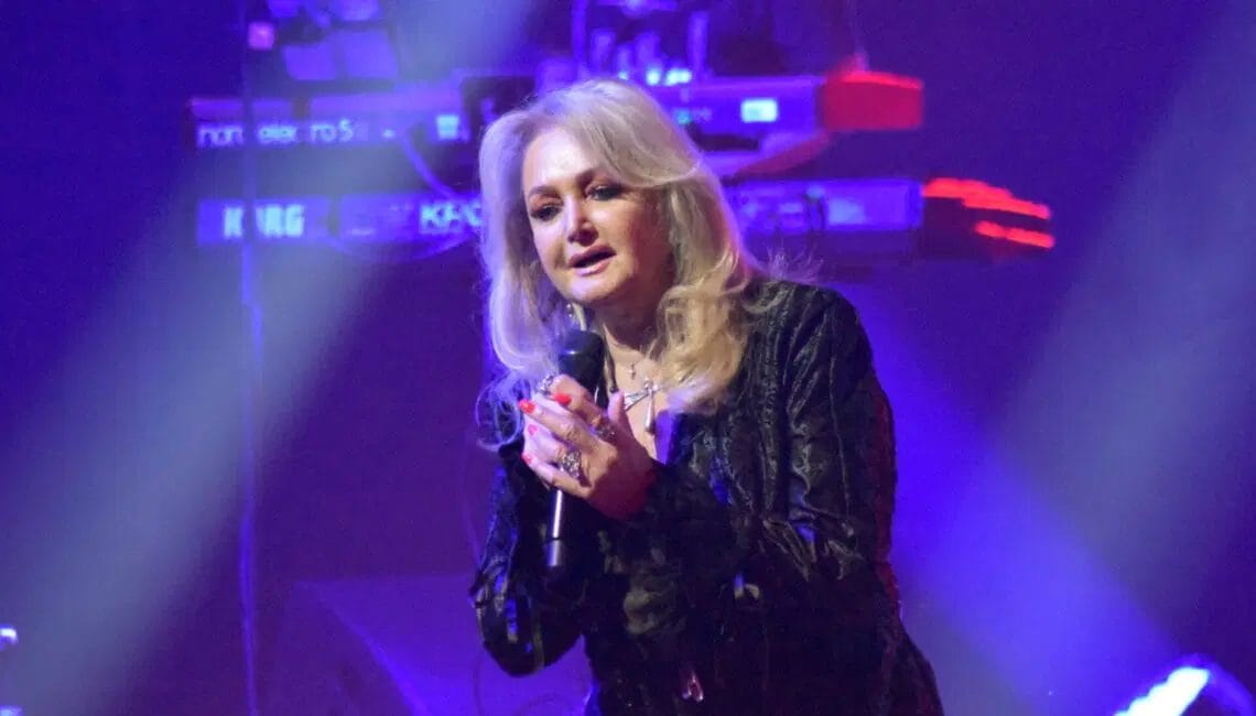 Bonnie Tyler nach Not-Operation im Koma! DAS sagt ihr Management!