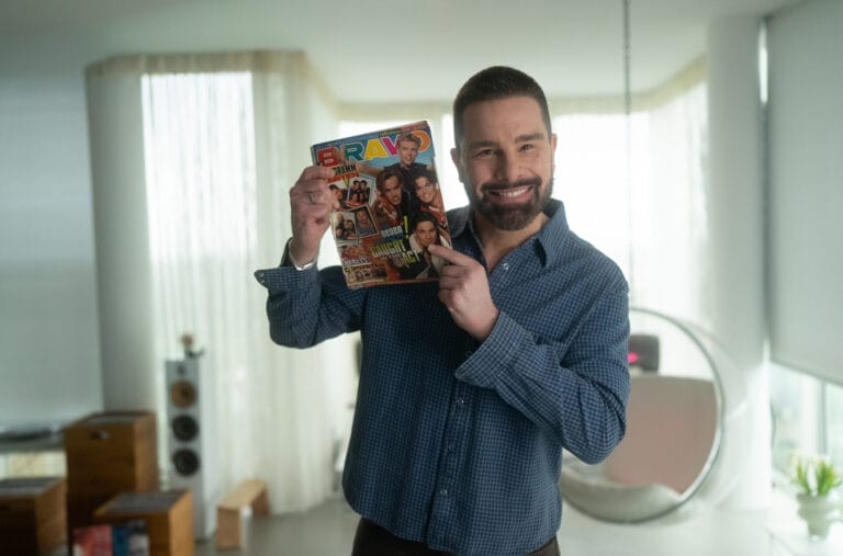 „BRAVO – Headlines, Hypes und Herzschmerz“: Neue Doku ab heute in ARD-Mediathek – DIESE Stars kommen zu Wort!