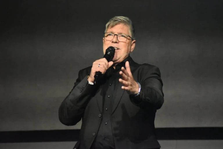 Christian Lais exklusiv über seine Hochzeit und warum sein Mann erst nach drei Anträgen "Ja" sagte!
