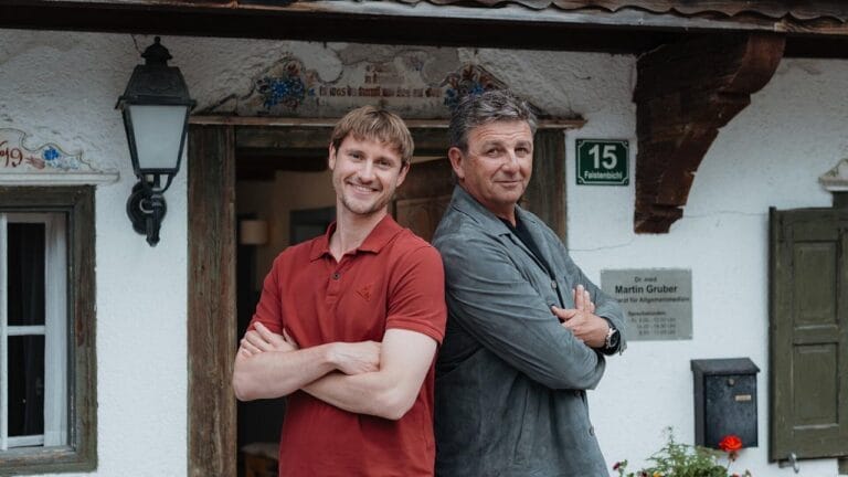 „Der Bergdoktor“: Erste Details zu Staffel 20 verraten – Martin Gruber erwartet ein überraschender Besuch!