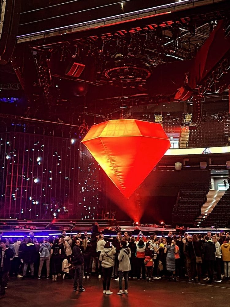 Helene Fischer: Tourstart in Hamburg - Erstes Foto der Bühne &raquo; Helene Fischer