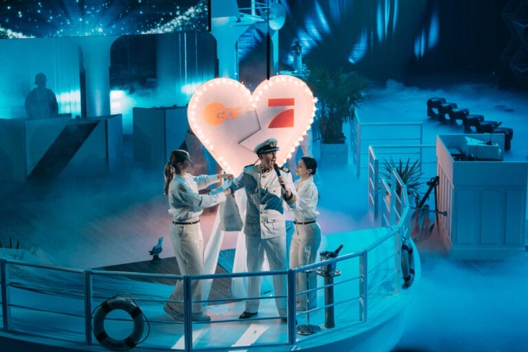 „Wer stiehlt mir die Show?“ heute: Till Reiners verwandelt Studio in Traumschiff! Hier die Vorschau!