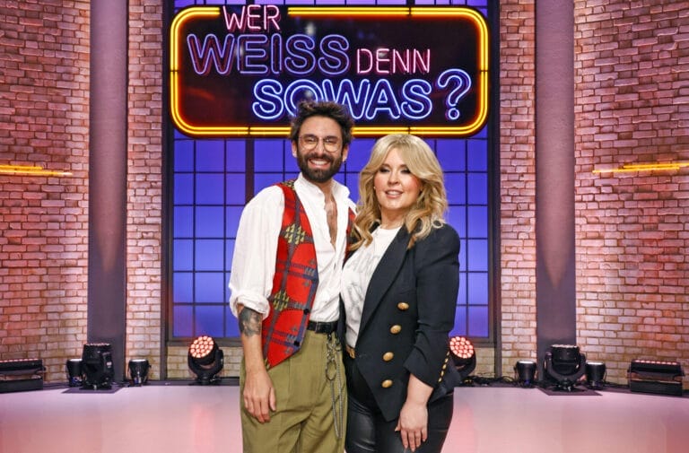 Maite Kelly bei "Wer weiß denn sowas?" kurz vor Weihnachten - und auch SIE tritt in der Rate-Show an!