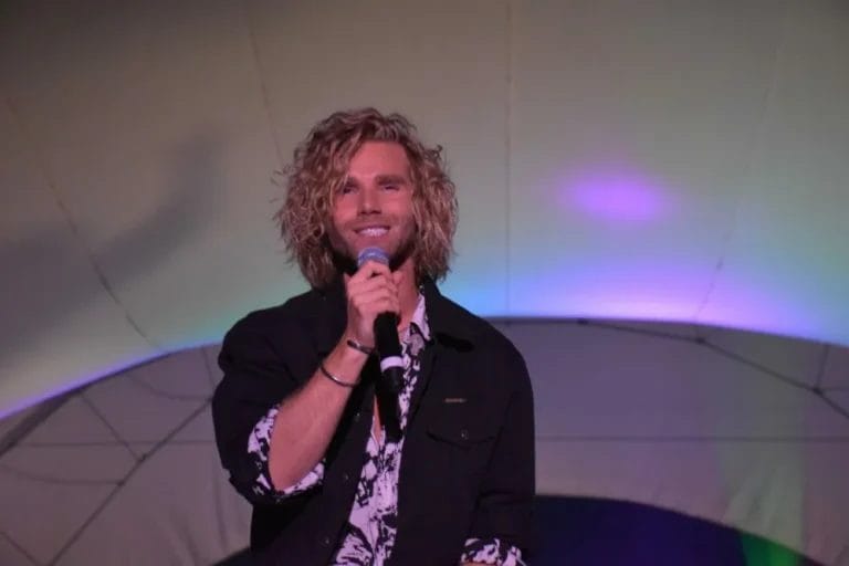Matt Stoffers feiert musikalisches Comeback mit seinem Freund! Neuer Song von ehemaligen Feuerherz-Mitglied!