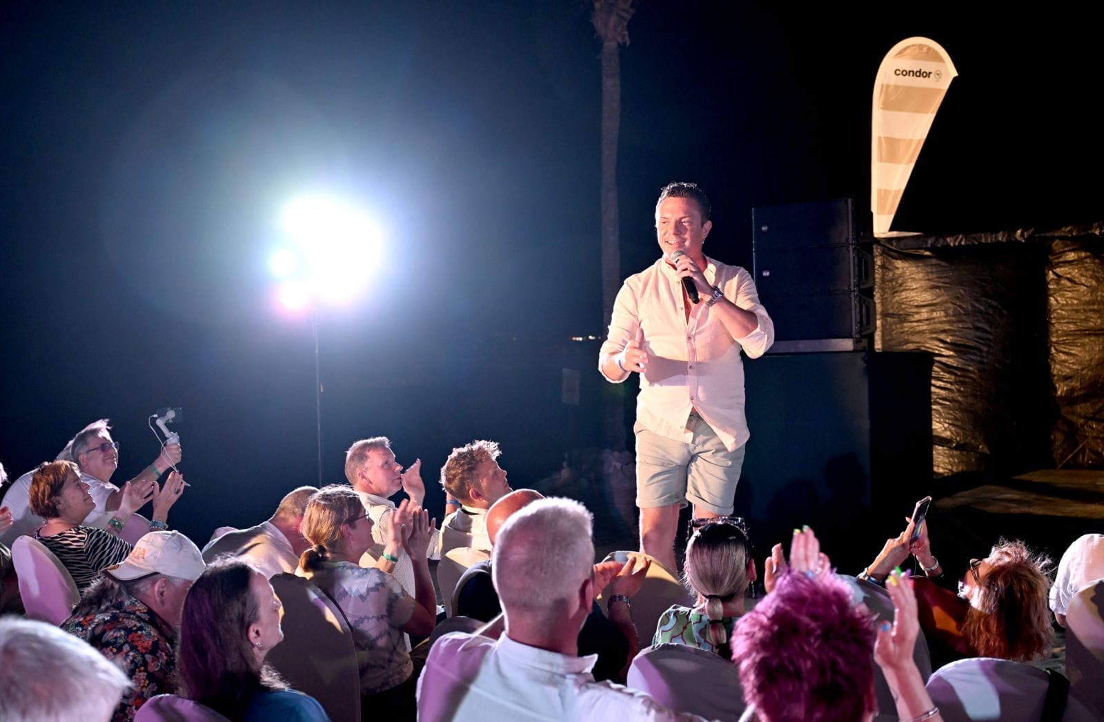 "Nacht des deutschen Schlagers" 2024: Die schönsten Fotos des Benezifkonzertes mit Stefan Mross, Johnny Logan & Co.
