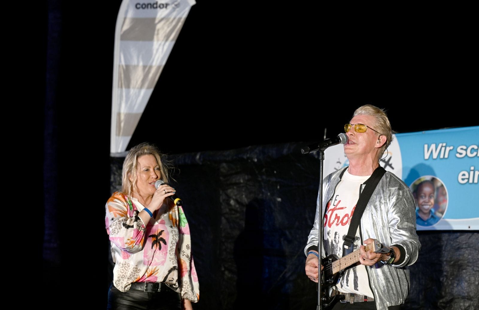 "Nacht des deutschen Schlagers" 2024: Die schönsten Fotos des Benezifkonzertes mit Stefan Mross, Johnny Logan & Co.
