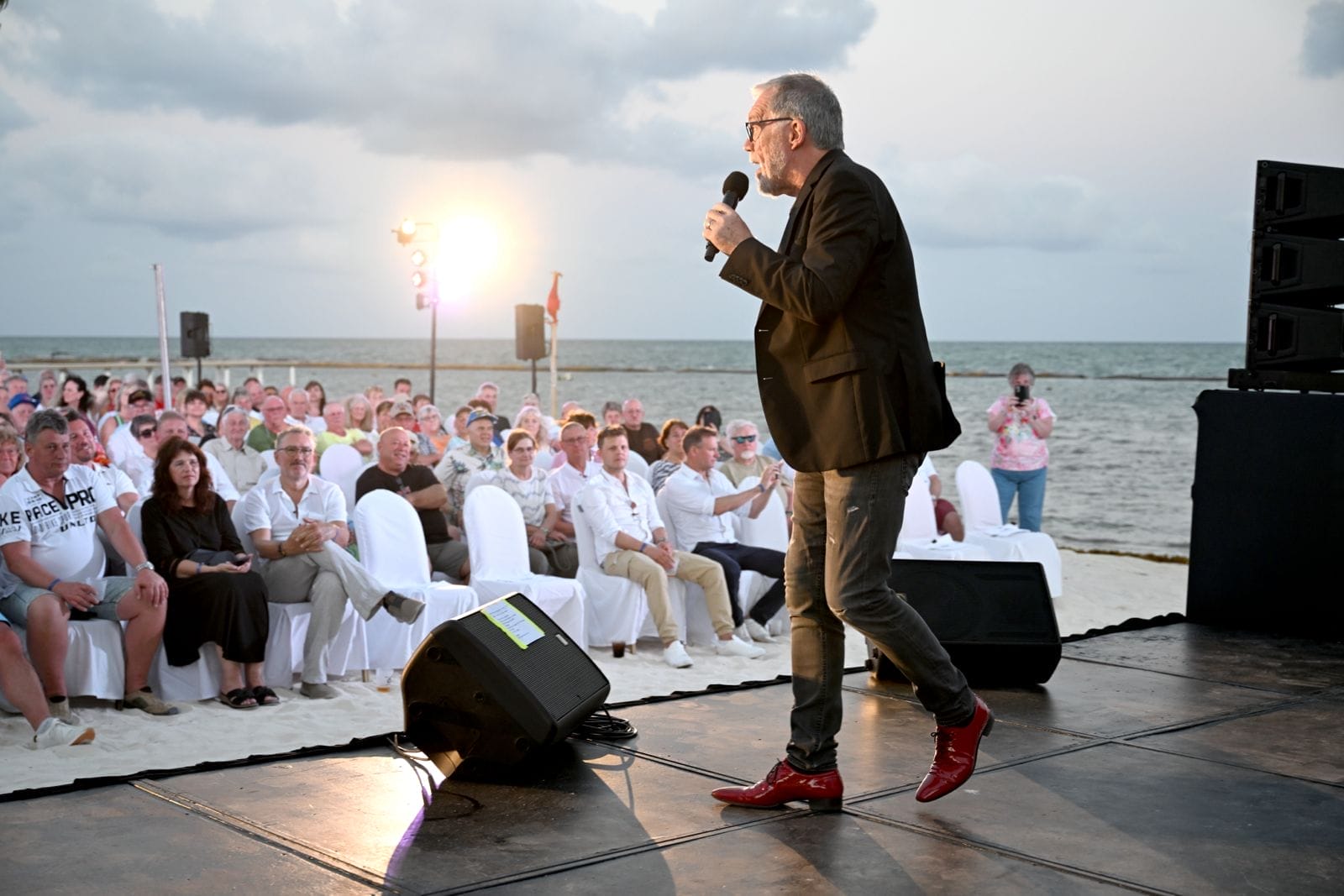 "Nacht des deutschen Schlagers" 2024: Die schönsten Fotos des Benezifkonzertes mit Stefan Mross, Johnny Logan & Co.