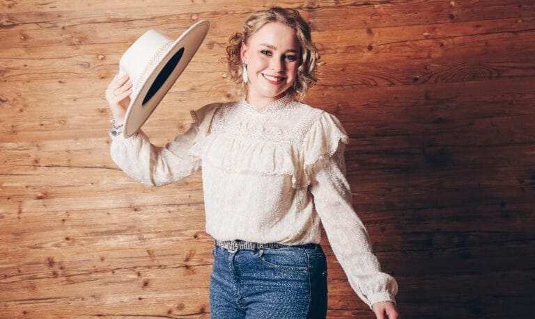 Nomi Stern über sich und ihre „Sommerhitparade“-Teilnahme: Es fühlt sich „absolut magisch“ an