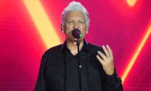 Bülent Ceylan macht seiner Frau eine musikalische Liebeserklärung: "Das hat sie echt berührt!" &raquo; Bülent Ceylan