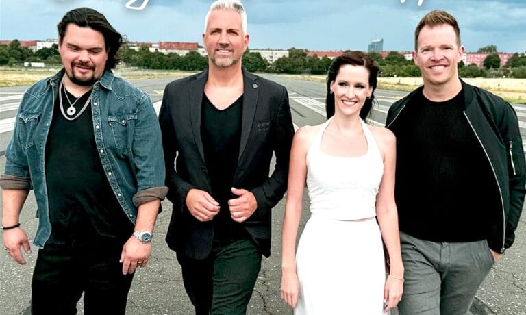 Patricia Larrass, NEON und Kai Becker legen "Tarzan"-Hit "Dir gehört mein Herz" gemeinsam neu auf!