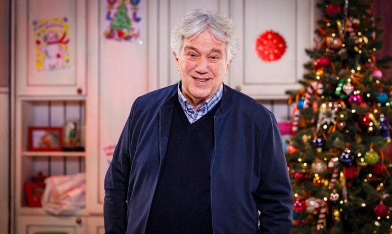 Rolf Zuckowski verrät, wie die "Weihnachtsbäckerei" entstand & wie er privat das Fest verbringt