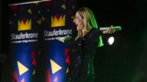 Resi Berger gewinnt Stauferkrone 2026! » resi berger Stefanie Hertel Bei Ihrem Auftritt Bei Der Stauferkrone. Foto Heiko Herrmann