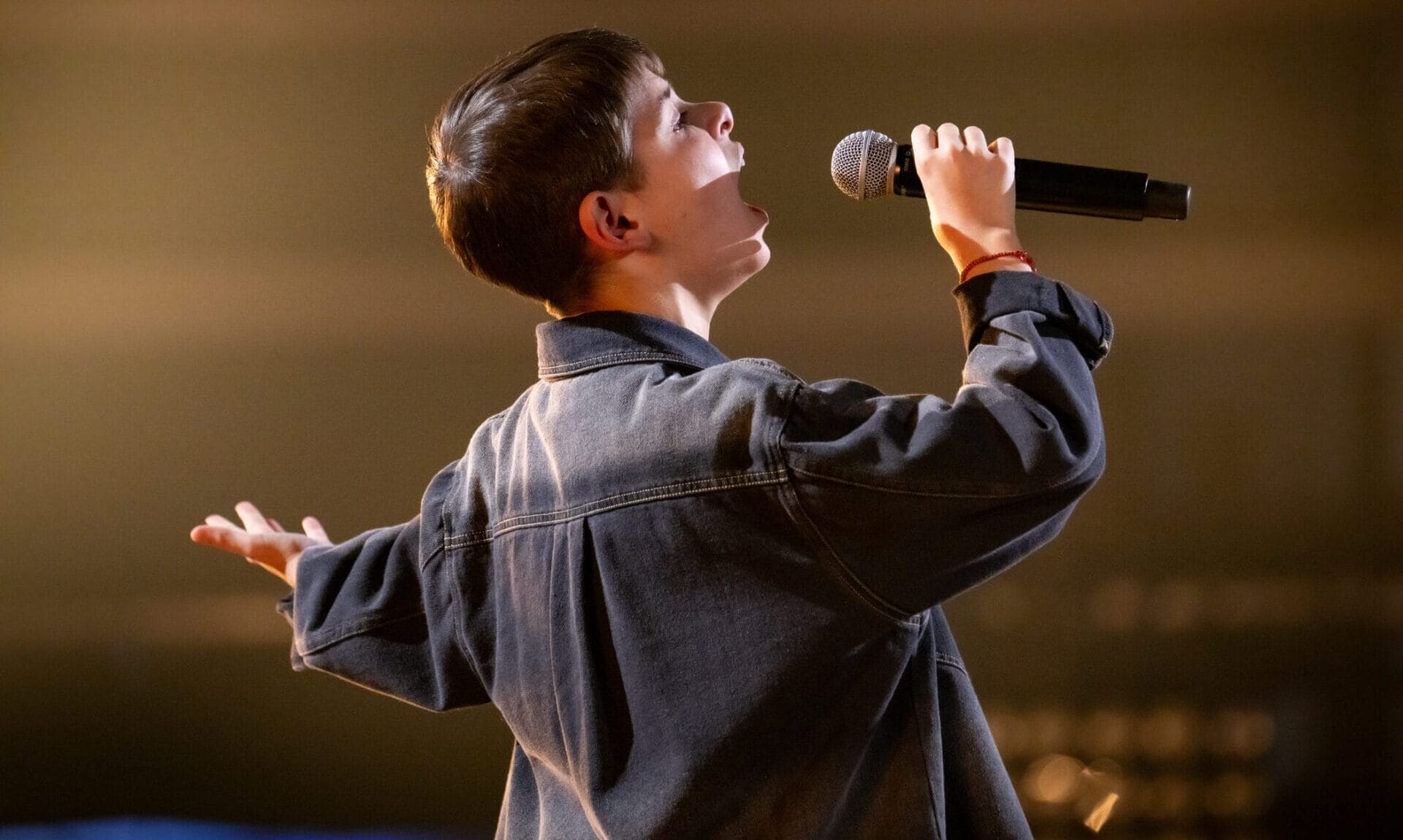 „The Voice Kids“ Talent Renat im Interview – er stellt sich vor! „The Voice Kids“ Talent Renat im Interview – er stellt sich vor!