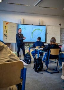 Troglauer setzen starkes Zeichen gegen Rassismus - und unterstützen Schulprojekt » Troglauer Troglauer setzen starkes Zeichen gegen Rassismus - und unterstützen Schulprojekt » Troglauer